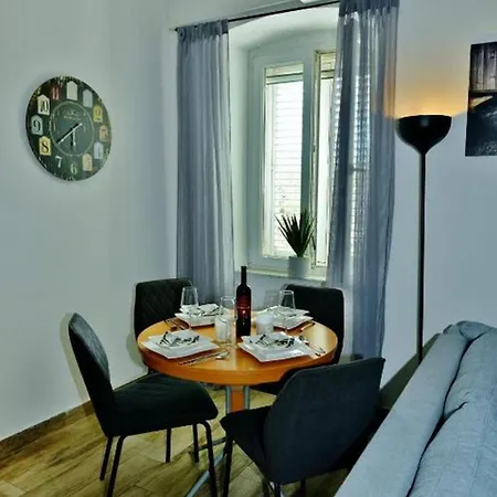 With Parking Space - 25935 Appartement *